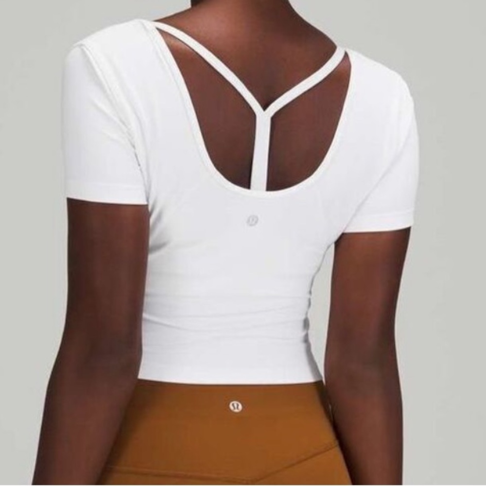 Lululemon Align T-Shirt in white Nulu fabric Size 6